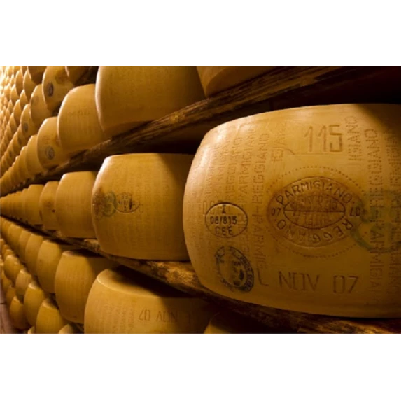Parmigiano Reggiano D.O.P 1/8 30%MG AFFINE MINIMUM 24MOIS 4,5KG