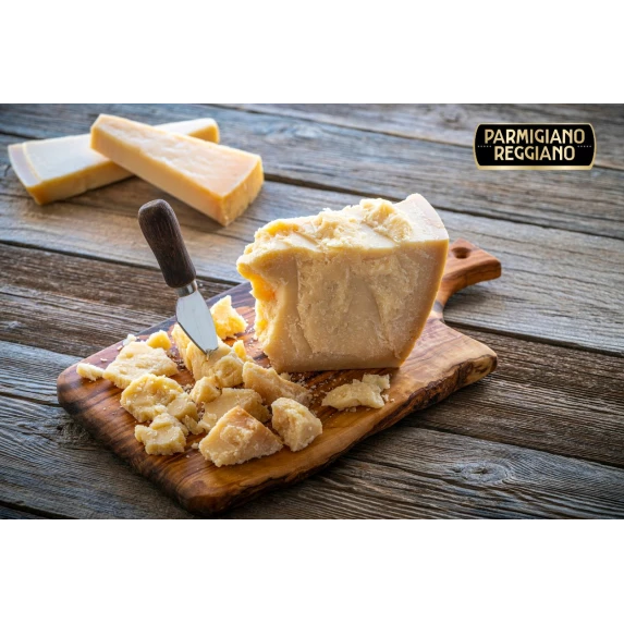 Parmigiano Reggiano D.O.P 1/8 30%MG AFFINE PLUS DE 14MOIS