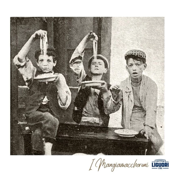 Maccheroni Rigati N°35 Pasta di Gragnano IGP Liguori 16 x 500 g