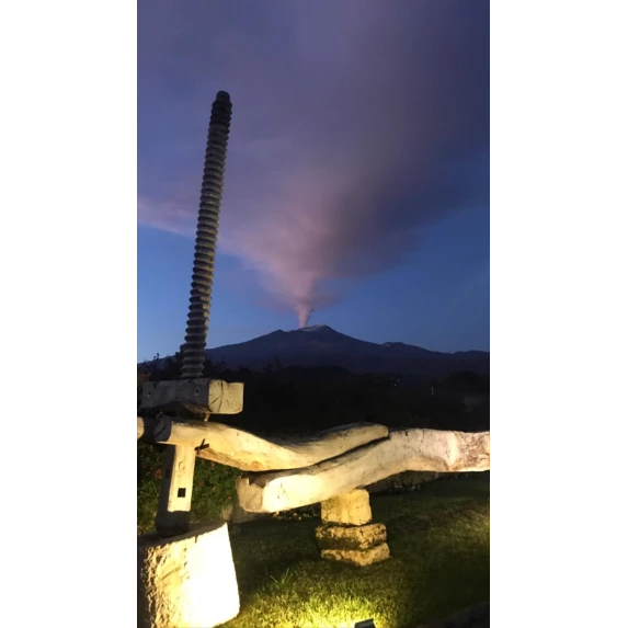 Falde Rosso Nerello Mascalese - Syrah - Frappato 13 % 75 CL x 6