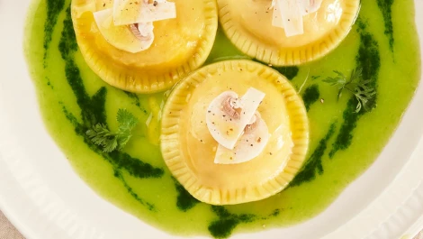 Girasoli au mascarpone et noix, velouté de scarole et épinards